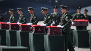 第十二批在韩中国人民志愿军烈士遗骸归国安葬