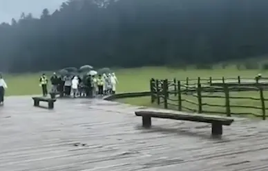 ↑事发现场 据视频截图