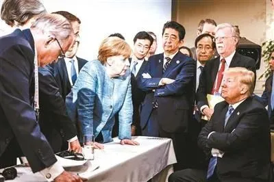 2018年G7默克尔等“围攻”特朗普的镜头成为经典