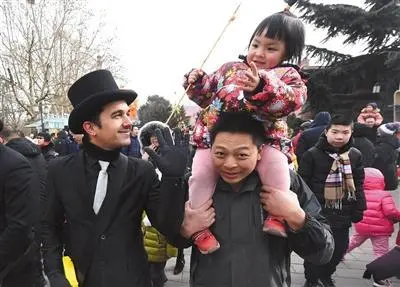 故宫初八门票已售罄 游客“进宫过年”需网上预约-北京故宫大年初一开门吗今天