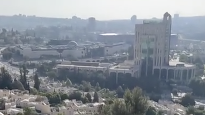 也门再向以色列发射导弹，以多地响起警报
