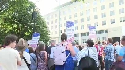 美国务院爆裁员风暴，民众怒吼：感到气愤