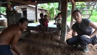 现场报道｜柬埔寨边民感受战争恐惧，自家挖掩体躲战火