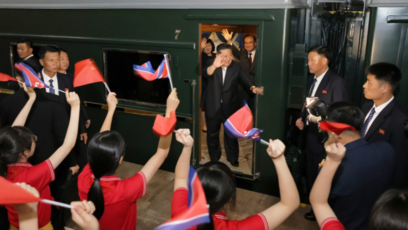 金正恩结束访华，乘专列离开北京