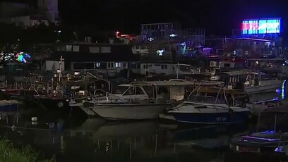 台风“桦加沙”来袭，香港东部沿岸水位大升