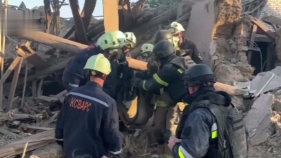 俄军10枚航空制导炸弹投向扎波罗热