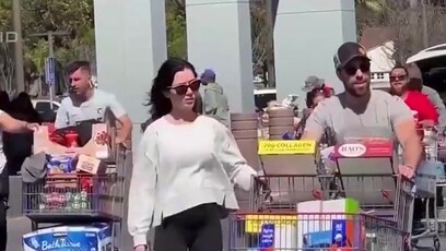 民调：近九成美国民众忧政府停摆对经济影响