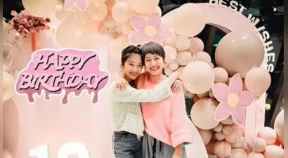 马伊琍大女儿晒出与姥姥合影，17岁爱马像父亲，马伊琍的母亲好年轻