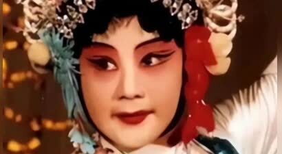 齐淑芳：曾带领30名演员选择留在美国，称不会回来，如今年老回国