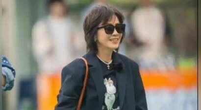 一个被窝睡不出两类人，一路繁花刘嘉玲口碑暴涨，王菲也沾光