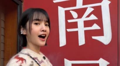 杨丞琳近况曝光！现身南昌逛街，衣品却被吐槽一言难尽，头发又少又油