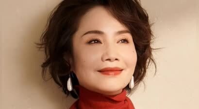 最低调的“央视一姐”，不输董卿，徐俐如今怎么样了？