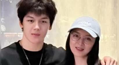 演都不演了，王艳晒儿子近照与从前判若两人，“小心思”藏不住了