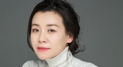 “江德华”刘琳：失恋后嫁穷小子，39岁当妈妈，感恩婆婆的包容