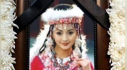 “香妃”刘丹:27岁去世后,父亲和哥哥相继离世,一家四口只剩母亲