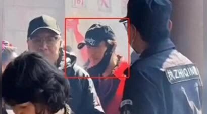 黄晓明疑似与叶珂一起过年，身后一个大肚子孕妇引起网友猜测！