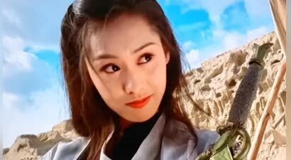 错过周星驰，下嫁黄贯中，如今52岁住深山破房子，开两万元小破车