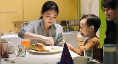 贾永婕晒大S生孩子前旧照：这是我眼里最美的大S