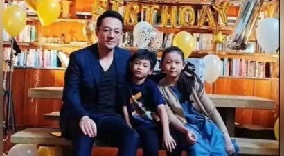 马筱梅带娃正面照曝光，疑似在为孩子办理转学，网友：是个好后妈