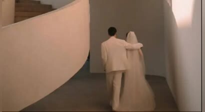 杨丞琳晒与李荣浩婚纱背影图 庆祝两人婚礼一周年