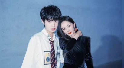 黄明昊演唱会惊现杨幂“电话炸弹”：是真友情还是炒作？