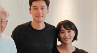 42岁胡歌高调秀恩爱，妻子黄曦宁五官精致耐看，一脸旺夫相
