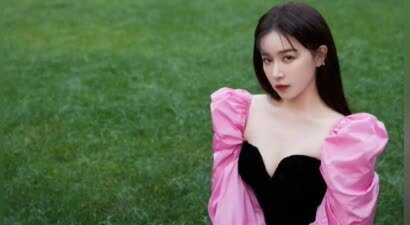 阚清子与未婚夫现身妇产医院，疑似好事将近引热议
