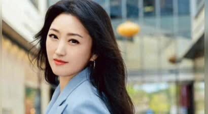 53岁杨钰莹现状：和母亲定居深圳，在豪宅种菜生活惬意，仍未结婚