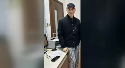 张智霖回应胆结石病情：已无大碍且顺利返港