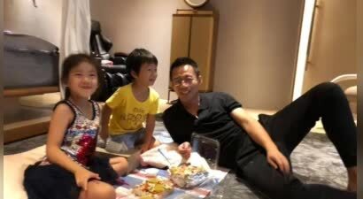 大S安葬第3天，汪小菲老婆发文：徐家人没有通知两个孩子参加