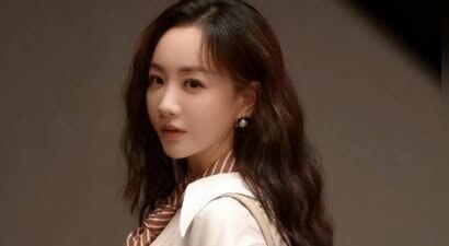 杨蓉：厚积薄发，44 岁终迎高光时刻