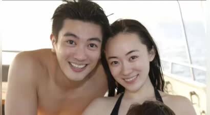 44岁霍思燕现身西藏，和杜江逛八廊街，打扮像大妈，身材严重走形