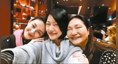 大S离世57天，S妈疑似精神失控，深夜发文盼望女儿徐熙媛回家