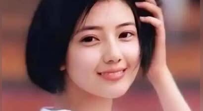 与高圆圆分手后, 12年未谈恋爱, 48岁娶旺夫妻子爆红