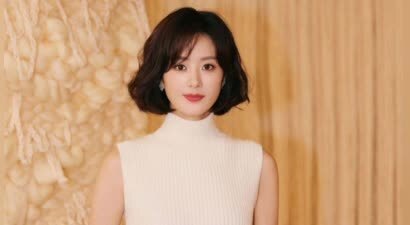 杨幂和赵丽颖，到底谁更牛？聊聊这俩85花扛把子