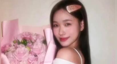 小S二女儿17岁Lily又被骂！刻意模仿姨妈大S，网友建议去日本发展