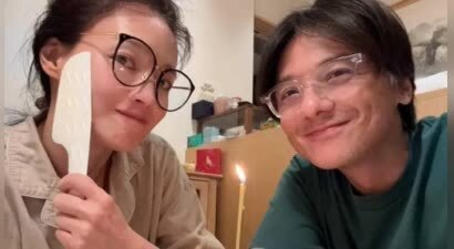 舒淇49岁生日秀恩爱，和冯德伦素颜合照超甜