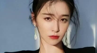 37岁阚清子彻底摆烂，在直播间大曝各种圈内的不公，意外牵连姜妍
