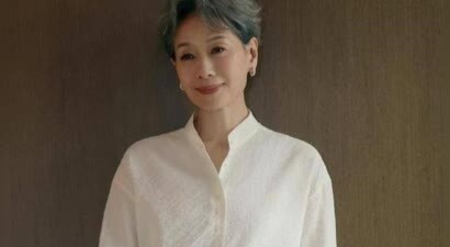 61岁影后拒绝摆烂 叶童靠硬核唱跳逆袭登顶 黑马李晟杀入前三太炸裂