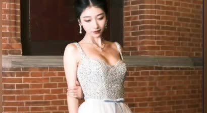 短剧女神们卸掉美颜后，颜值到底如何？谁能撑起屏幕魅力？