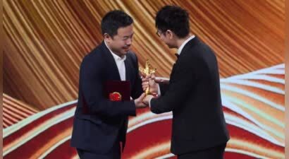大鹏深情留言纪念赵英俊，同步庆贺彭飞荣获华表奖荣耀