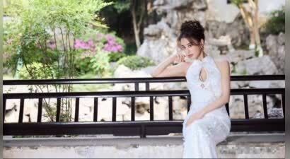 离婚3个月后，黄圣依晒15岁照片，少女期一脸青涩，从小美到大啊
