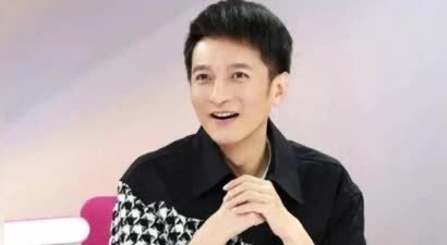 顶流主持跌落神坛，分手、封杀全经历，复出却被嘲“精神病”？