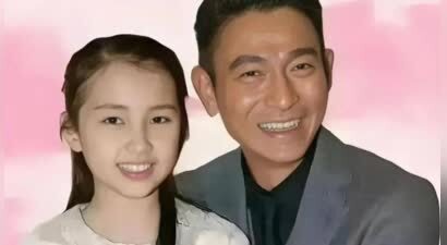 刘德华被女儿“炫爸”！天王宠女细节曝光，网友：这才是真正的父爱！