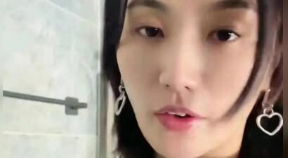 李亚鹏家换小房子！海哈金喜曝因经济不好减开支，好在娘家人给力