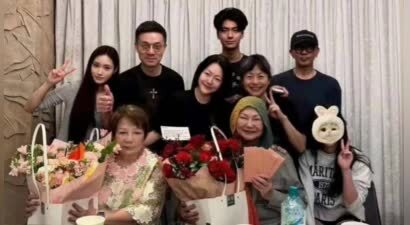 汪小菲晒图打脸S家！大S儿女陪马筱梅过母亲节，儿子祝福文字太唏嘘
