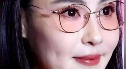 明星无修图曝光：张凌赫显老，刘亦菲牙黄，谁崩了？
