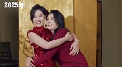 众星陪母亲过节：邓超偷偷比心，冯巩、张柏芝提倡珍惜相处时光