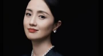 辛柏青发讣告，妻子朱媛媛去世，抗癌5年终年51岁