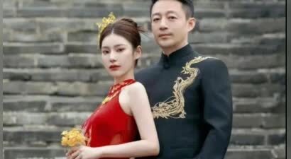 汪小菲婚礼刚结束，S妈便催债又离间，马筱梅新妇第二日重锤反击